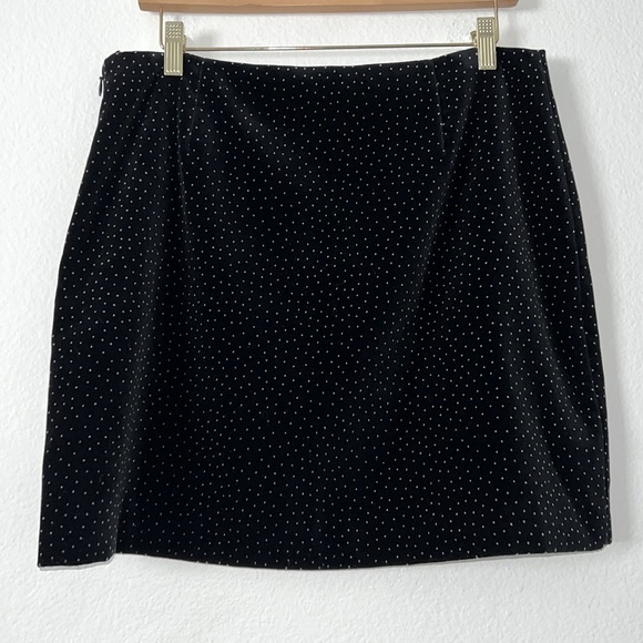 New Theory A Line Mini Black/White Dot Velvet Skirt Size 10 & 8 - Picture 7 of 8